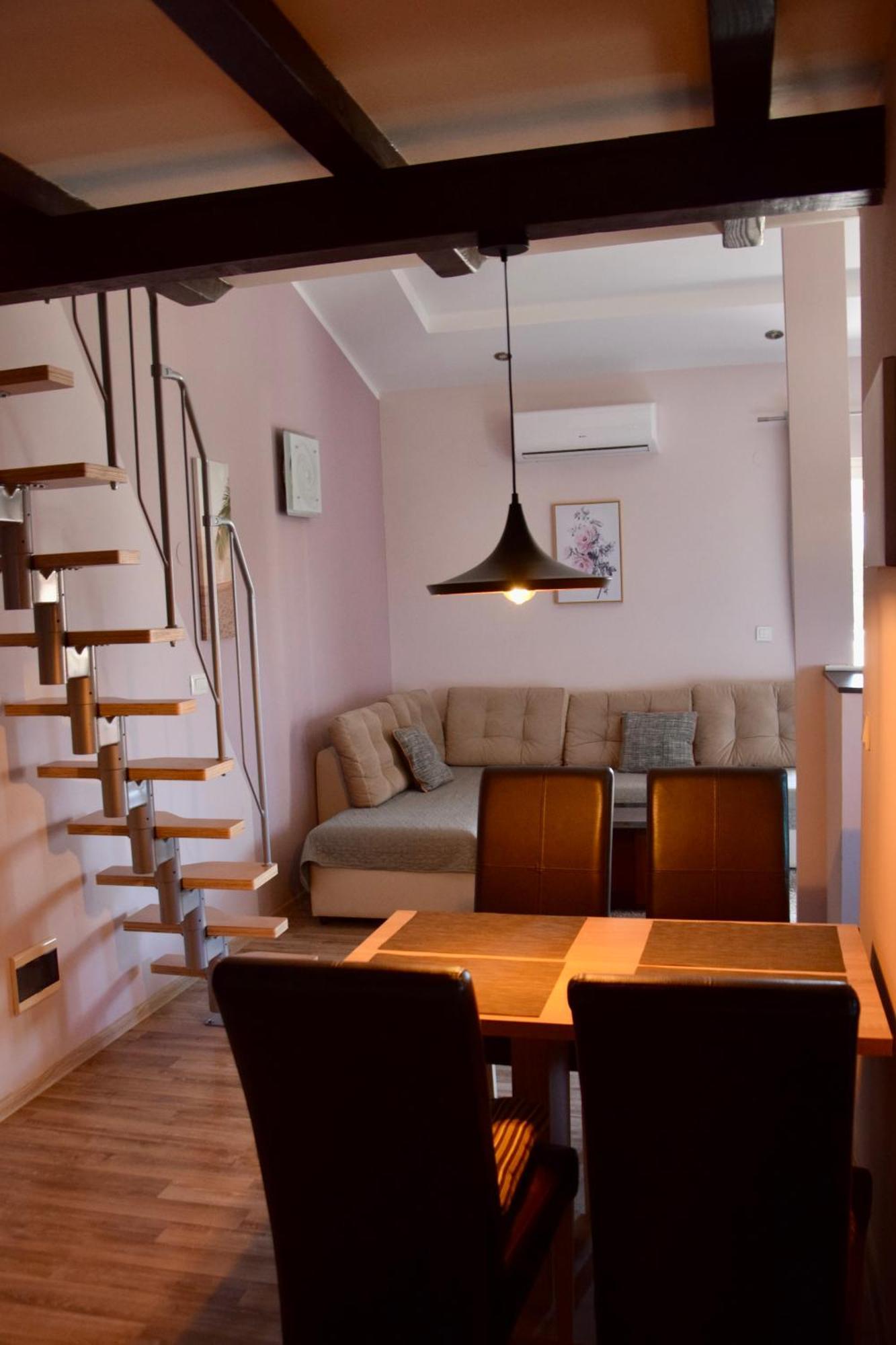 Apartments Vukalovic 2 메덜린 외부 사진
